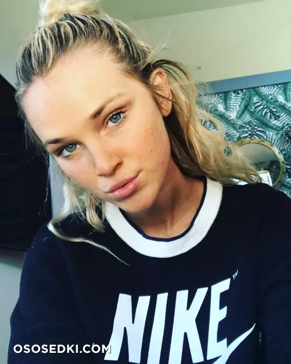 Alexa Reynen - 241