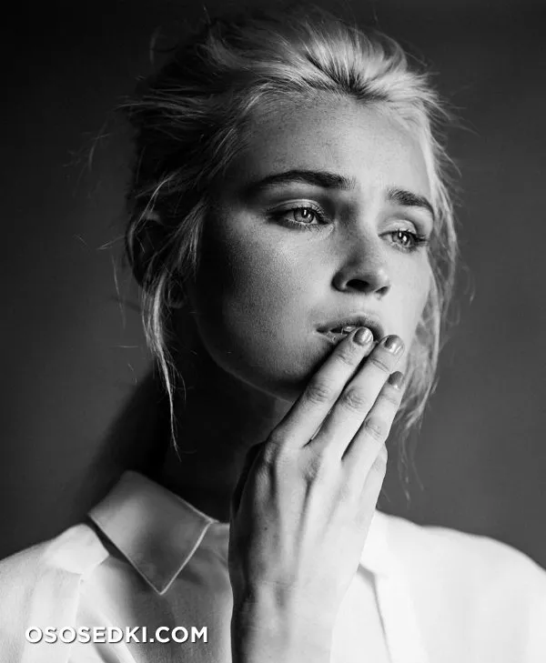 Alexa Reynen - 249