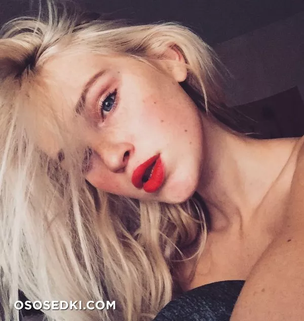 Alexa Reynen - 309