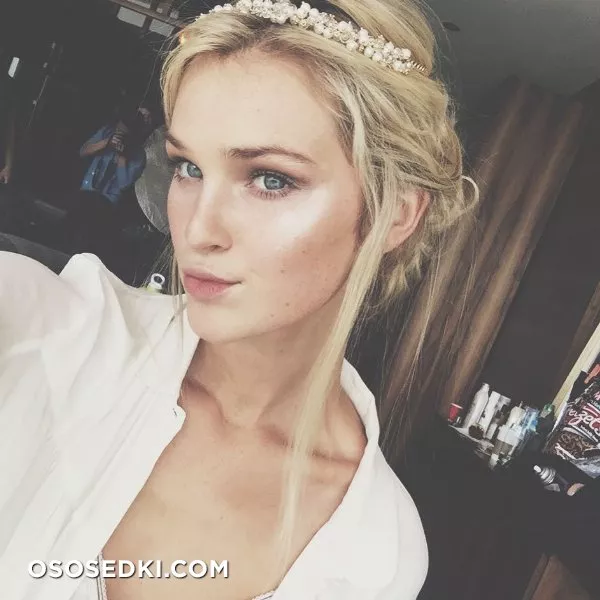 Alexa Reynen - 316