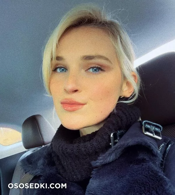 Alexa Reynen - 376