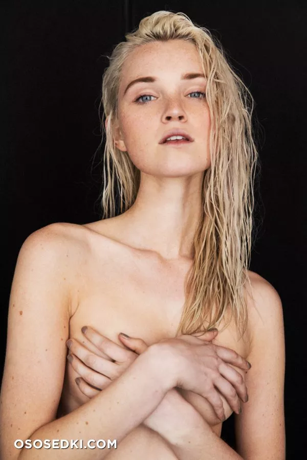 Alexa Reynen - 552