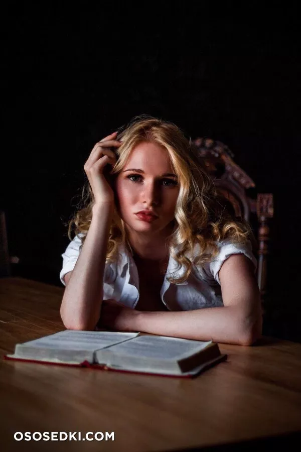 Anika White - 16
