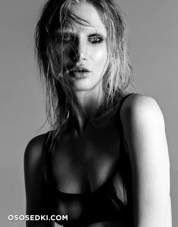 Anika White - 29