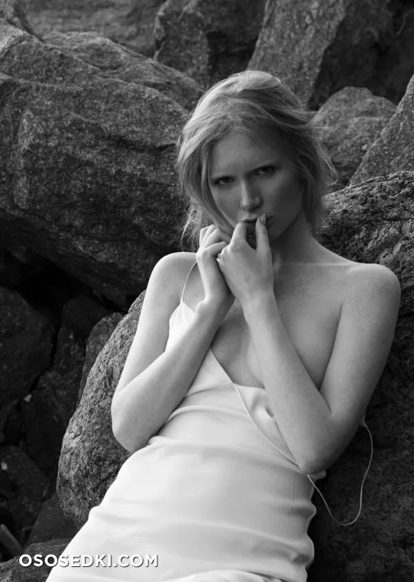 Anika White - 30