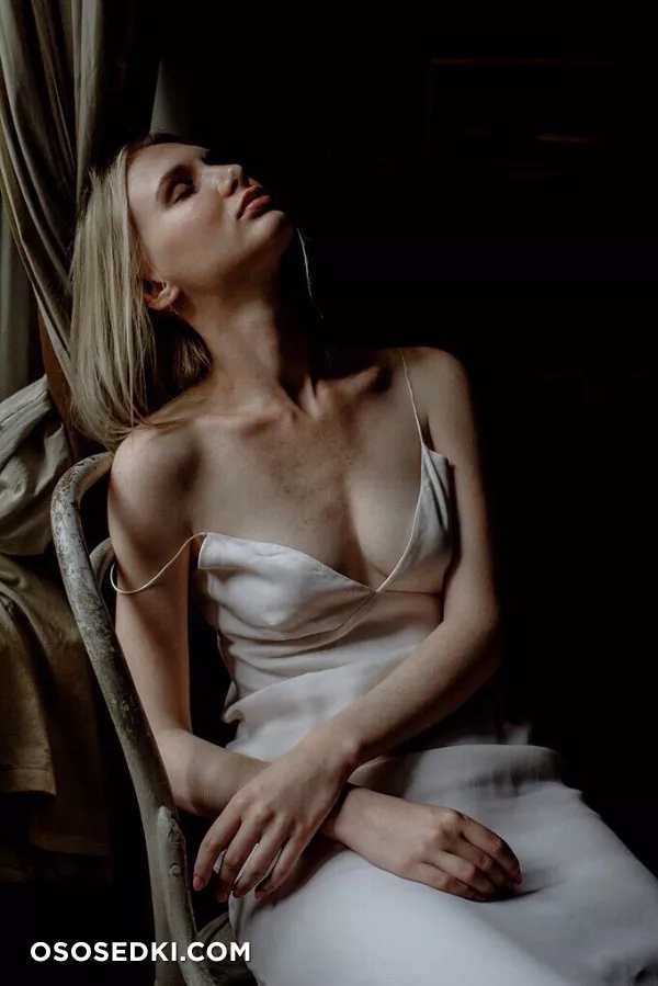 Anika White - 38