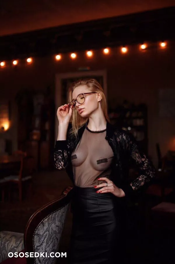 Anika White - 41