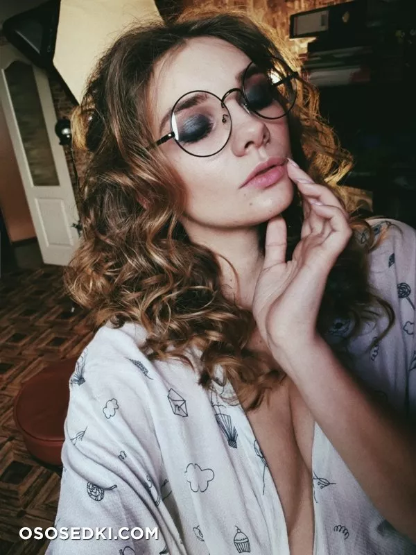 Наташа Тихомирова - 19