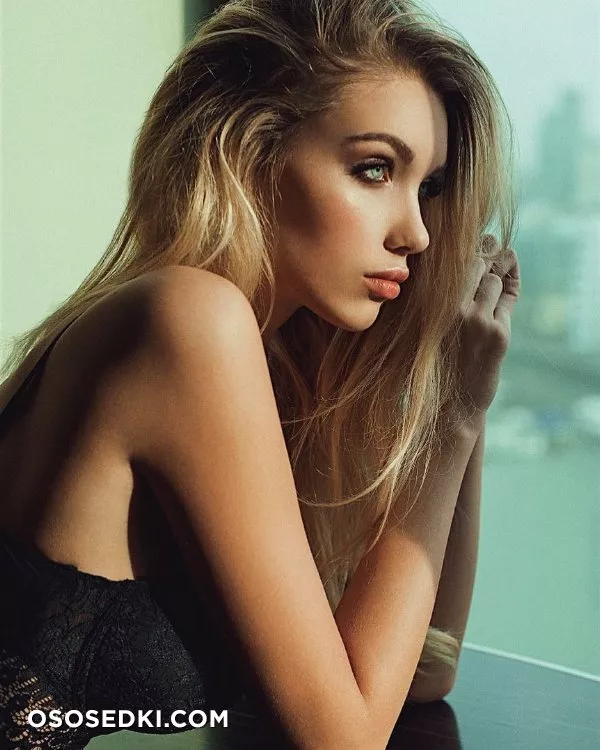Melinda London - 83