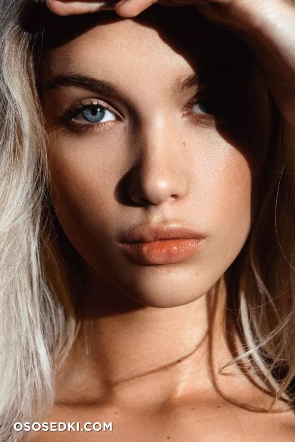 Melinda London - 714