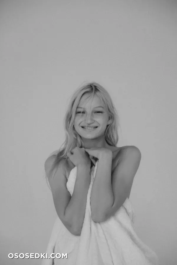 Pauline Ivashevskaya - 49