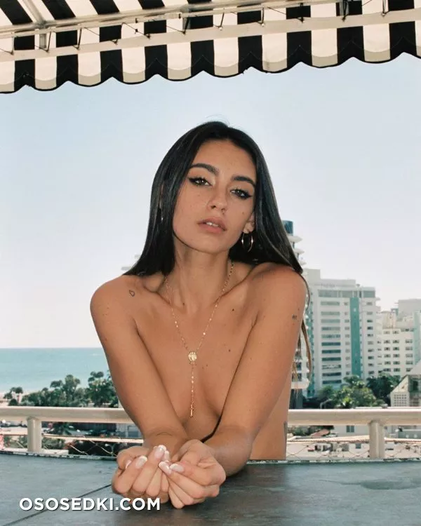 Carla Guetta - 570