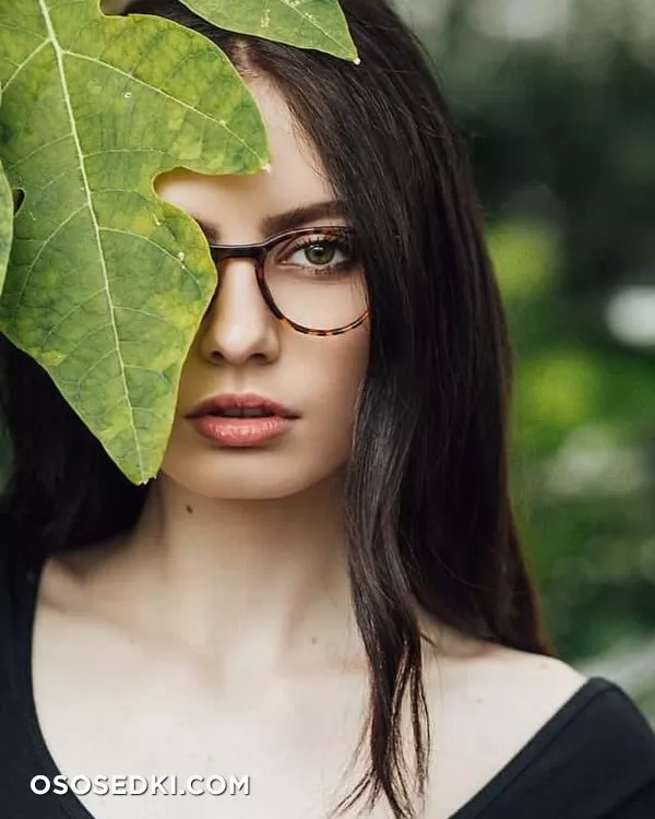 Sarah Nicole Harvey - 72