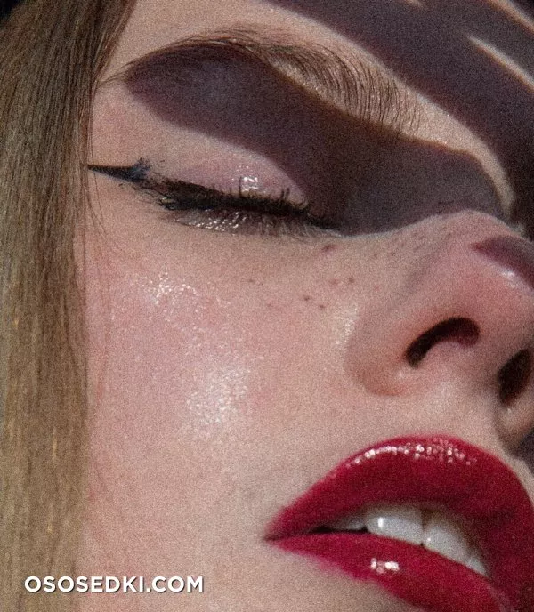 Sarah Nicole Harvey - 143