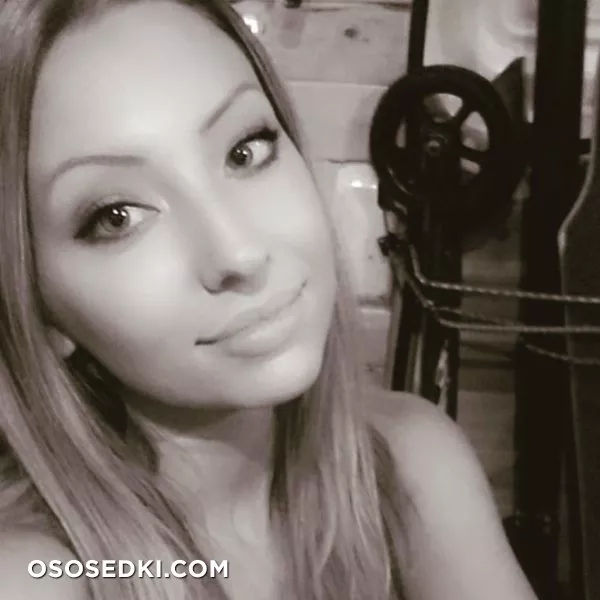 Mandy Madison (Marina Savinar) - 39