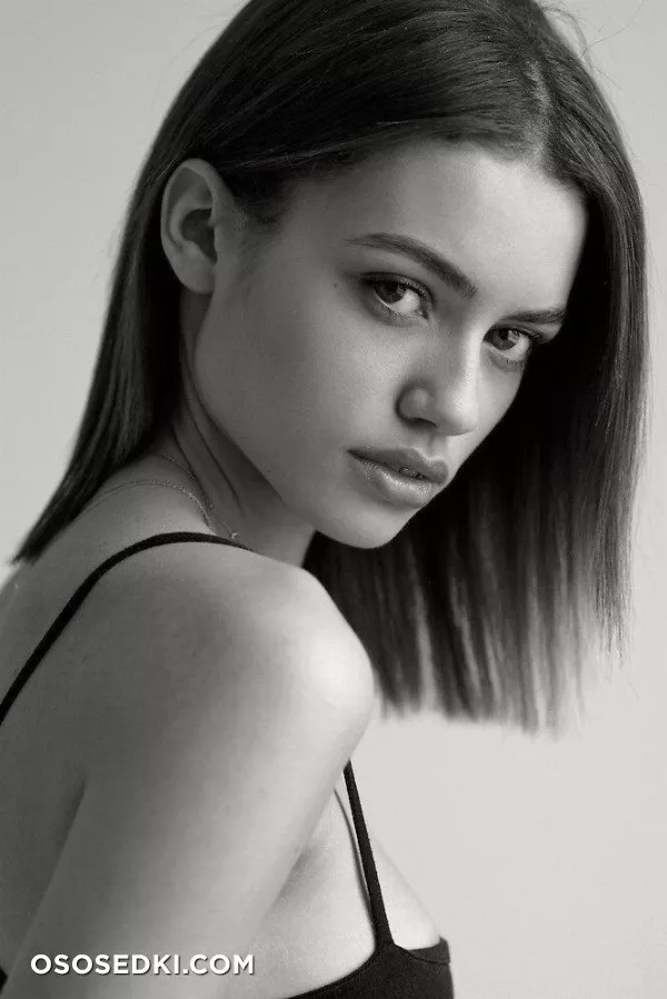 Elle Trowbridge - 19