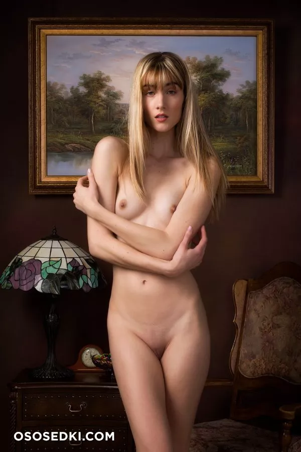 Amanda Kelly - 31