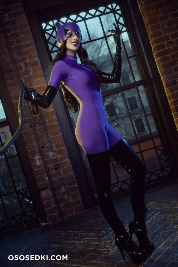 Catwoman - DC - 2