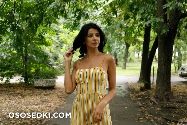 Nadia Serbinenko Drives a Skoda - 4