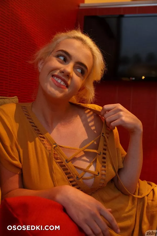 Peach Kennedy Follows The Tic Tac - 27