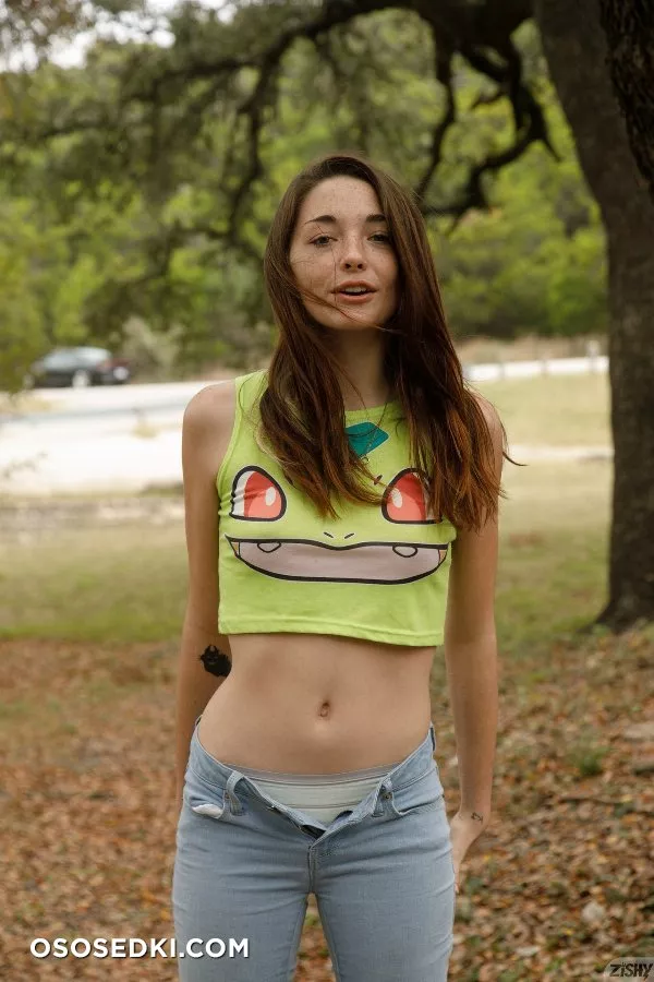 Hannah Tarley Lonestar Bulbasaur - 25