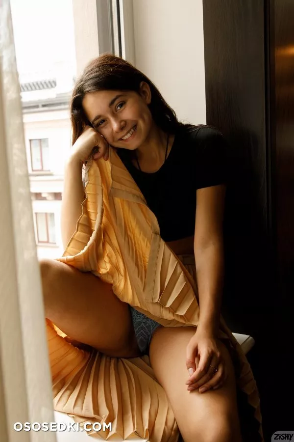 Miki Pedangen Beauty Is Divine - 53