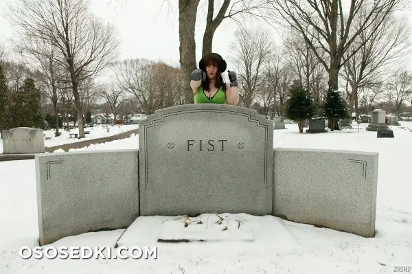 Daisy Wensday Merry Fistmas - 22