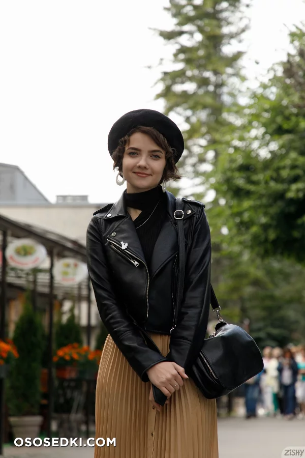 Victoria Minina Cafe Society 1 - 8