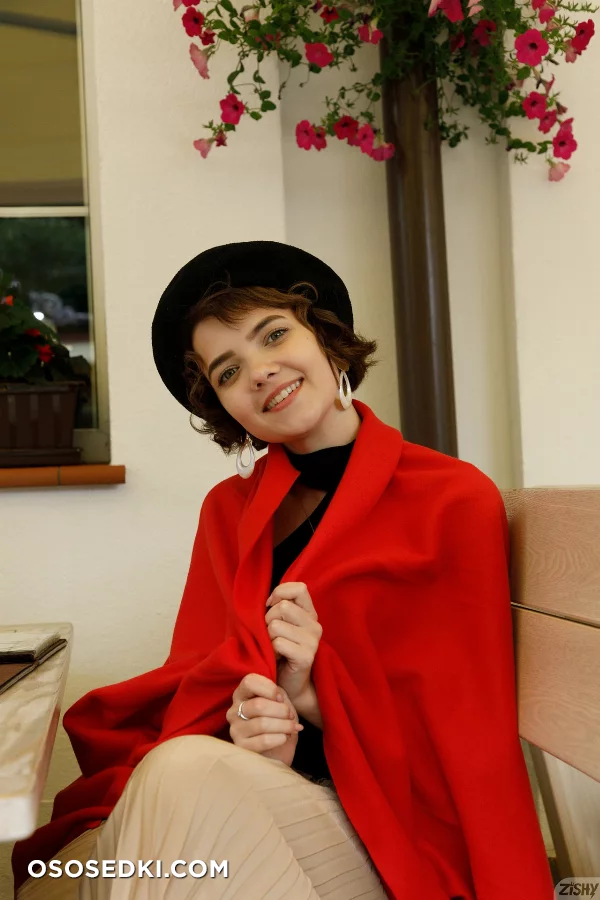 Victoria Minina Cafe Society 1 - 11