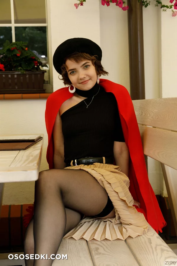 Victoria Minina Cafe Society 1 - 20