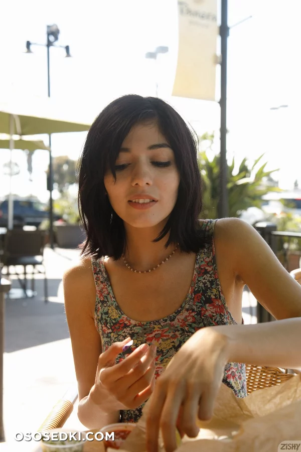 Camila Gomez Photos With Friends - 31