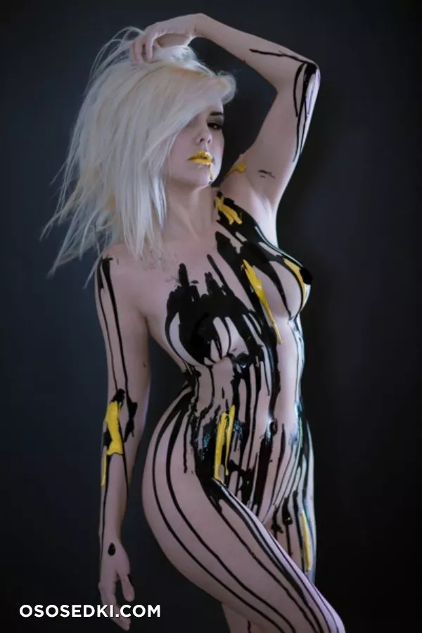 Darshelle Stevens - Black & Gold - 7