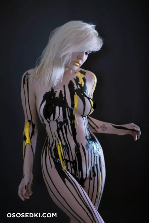Darshelle Stevens - Black & Gold - 9