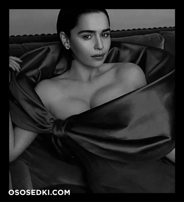 Emilia Clarke - 51