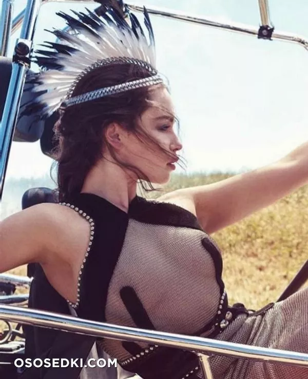 Emilia Clarke - 53