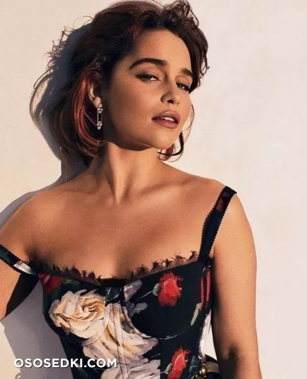 Emilia Clarke - 54