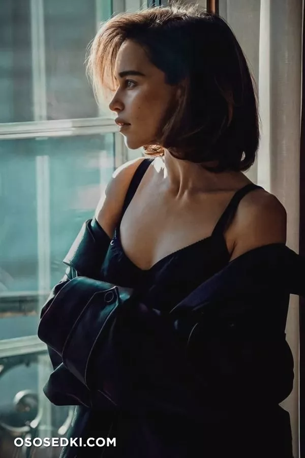 Emilia Clarke - 60