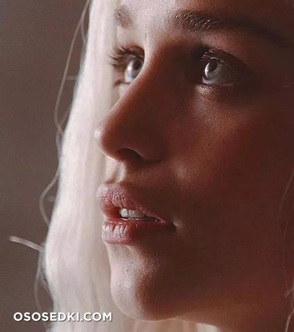 Emilia Clarke - 64