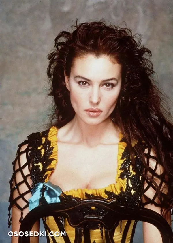 Monica Bellucci - 106
