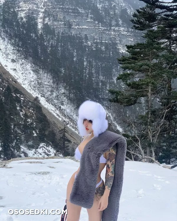 Songyuxin Hitomi (@songyuxin_hitomi) - 281