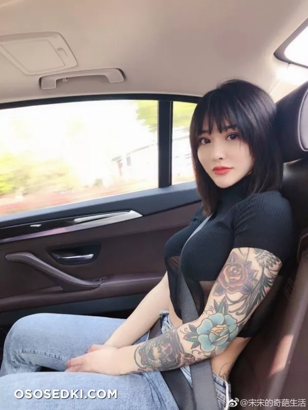 Songyuxin Hitomi (@songyuxin_hitomi) - 448