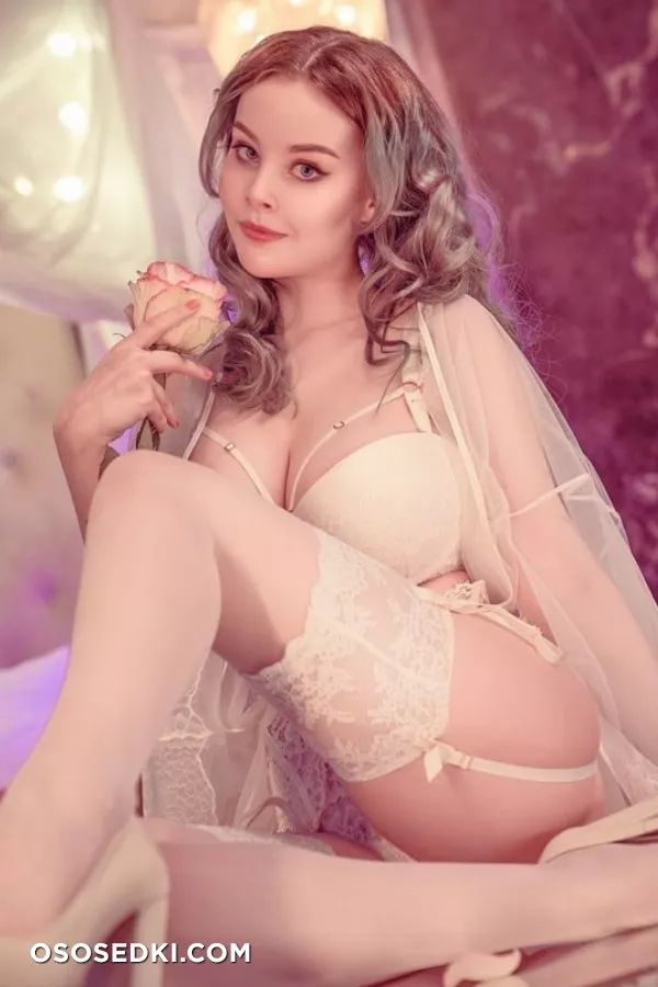 Helly Valentine (@disharmonica) - 290