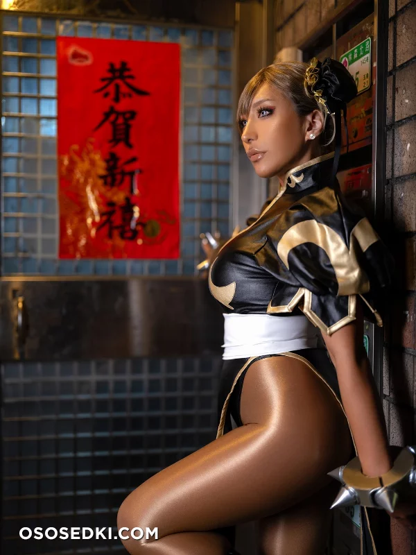 nonsummerjack - Black Chun-Li - 10