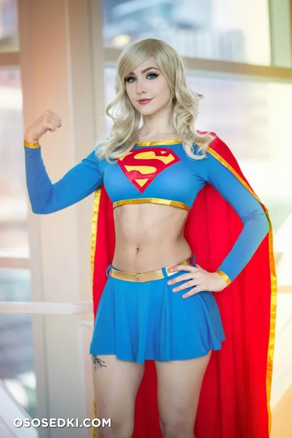 Luxlo cosplay - Supergirl - 2