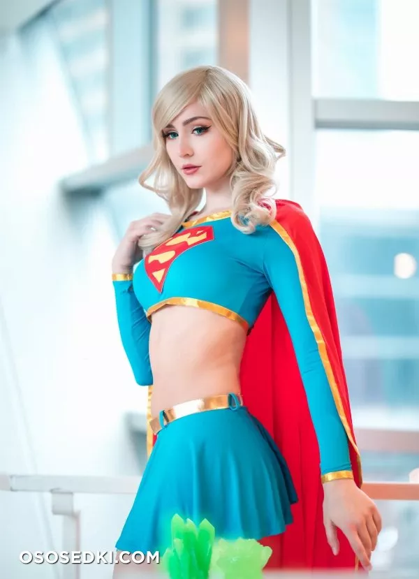 Luxlo cosplay - Supergirl - 13