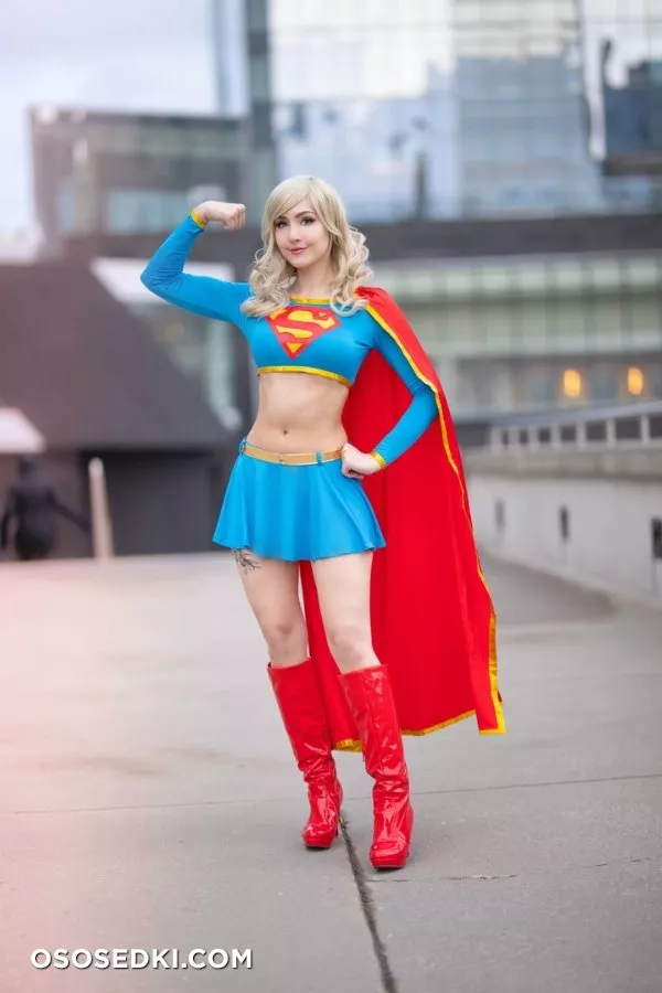 Luxlo cosplay - Supergirl - 17