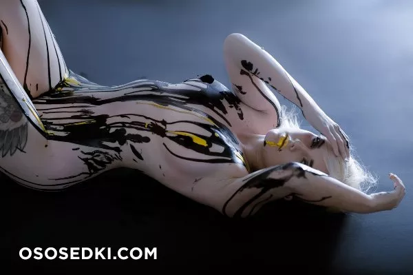 Darshelle Stevens - Black & Gold - 9