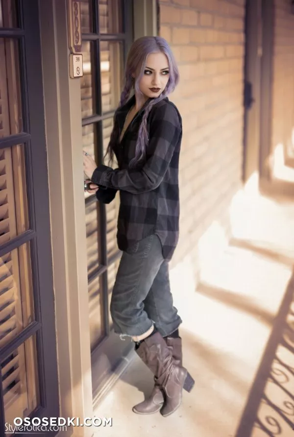 Genevieve - Hotel Arizona - 12