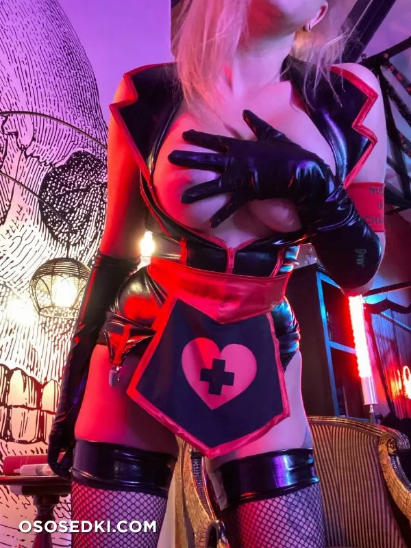 Nurse by Darshelle Stevens & sabrinanicholebun - 90