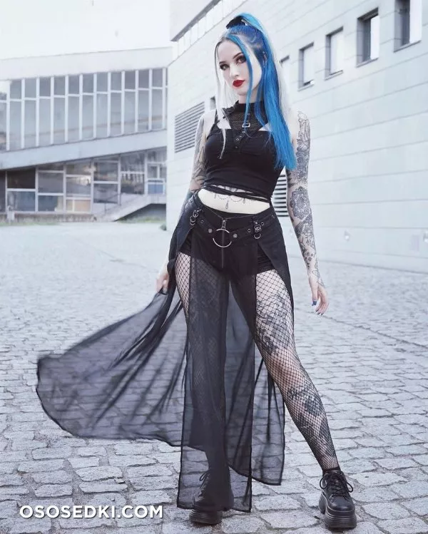 Blue Astrid - 727